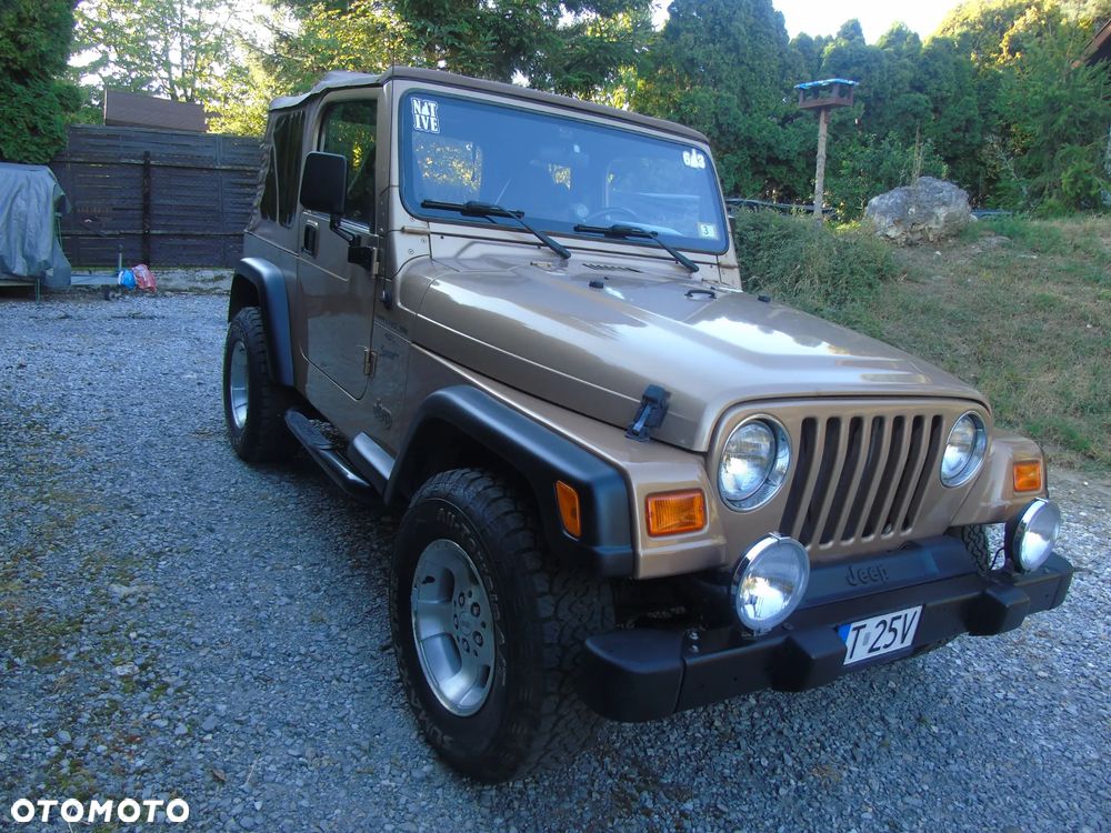 Jeep Wrangler 4.0 Sport - 17