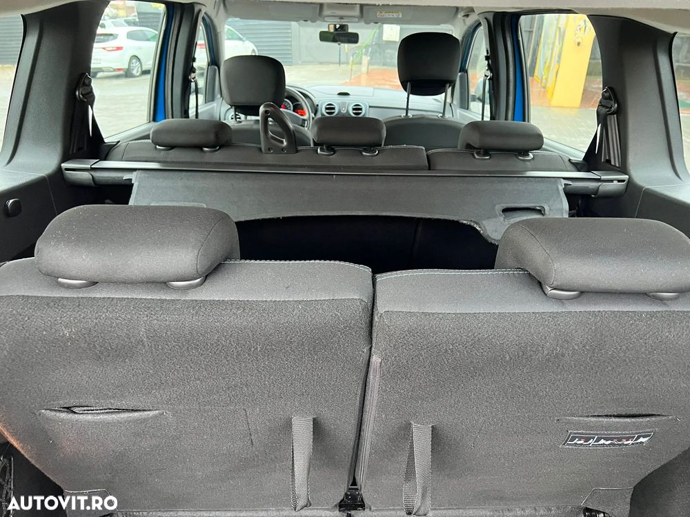 Dacia Lodgy 1.5 dCi Stepway - 19