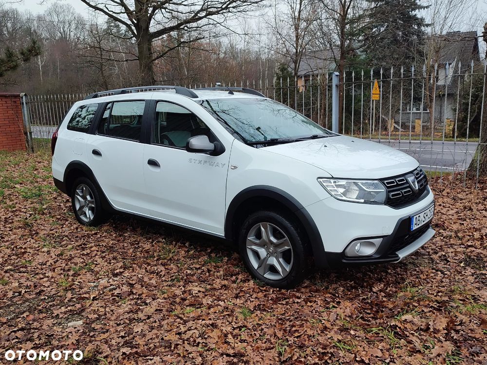 Dacia Logan TCe 90 S&S Stepway Celebration - 6