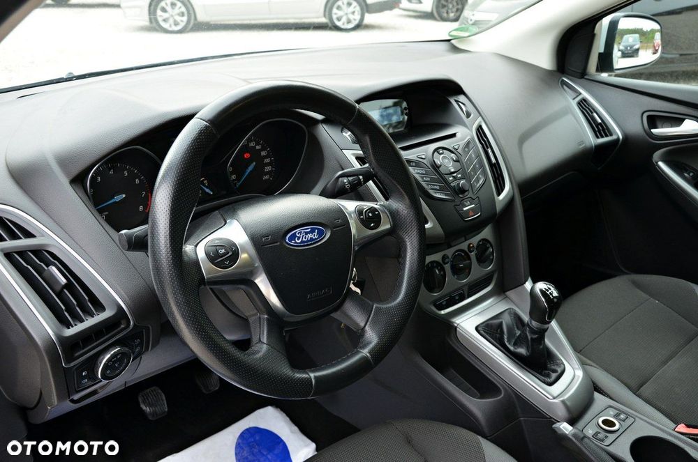Ford Focus 1.6 TI-VCT Champions Edition - 28