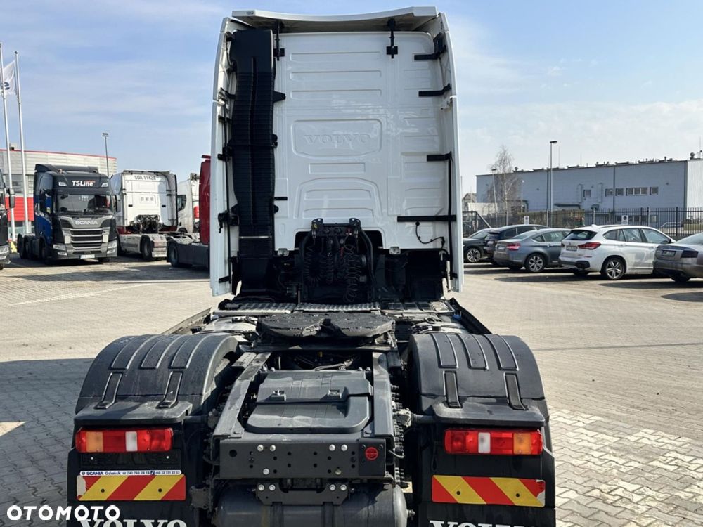 Volvo FH 4X2 460 Globetrotter XXL - 6