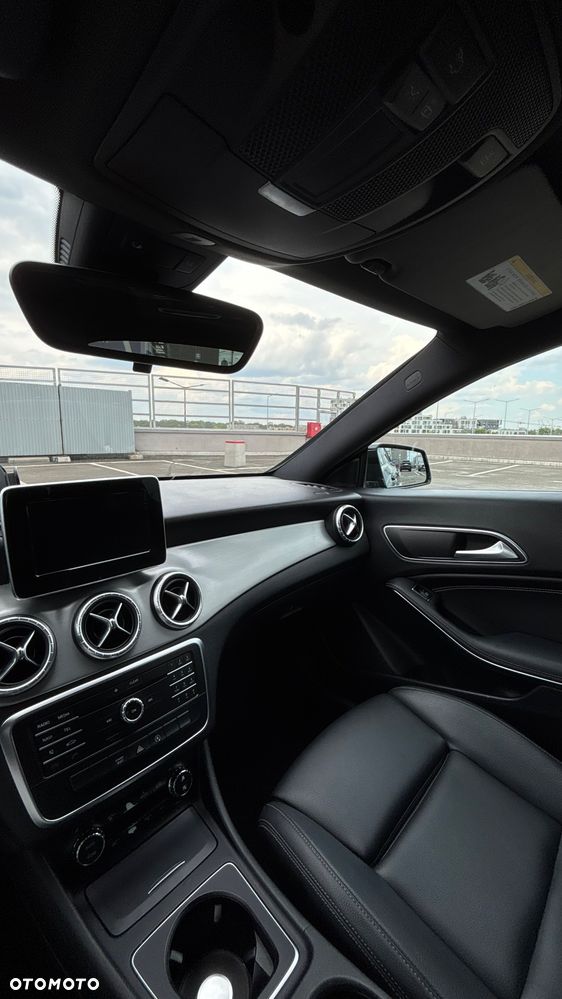 Mercedes-Benz CLA 250 7G-DCT SCORE - 14