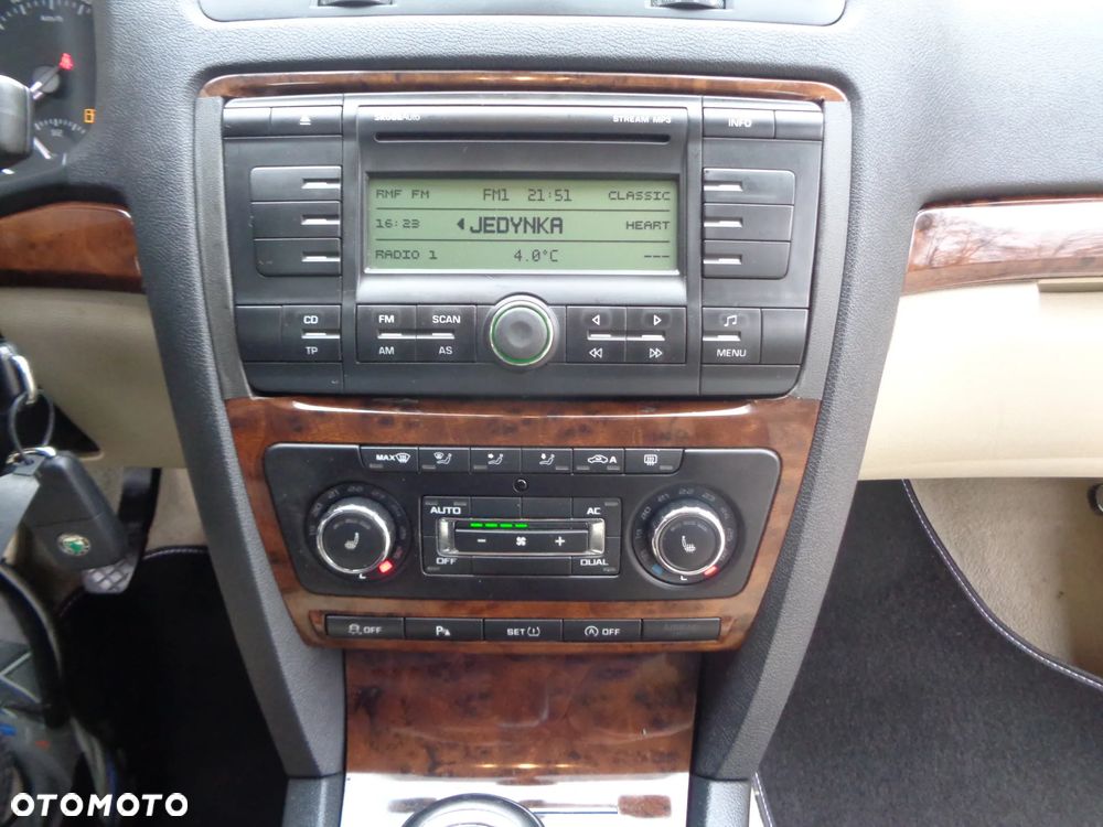 Skoda Octavia 1.6 TDI DPF Active Green tec - 12