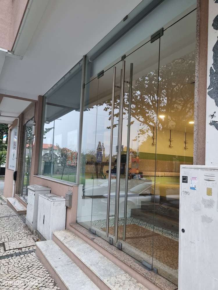 Loja  Venda em Braga (Maximinos, Sé e Cividade),Braga - Grande imagem: 3/12