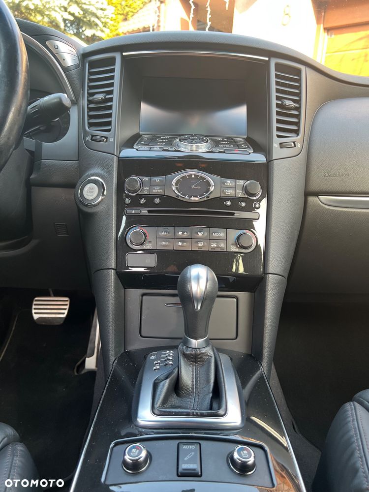Infiniti QX70 3.0d S Premium - 14