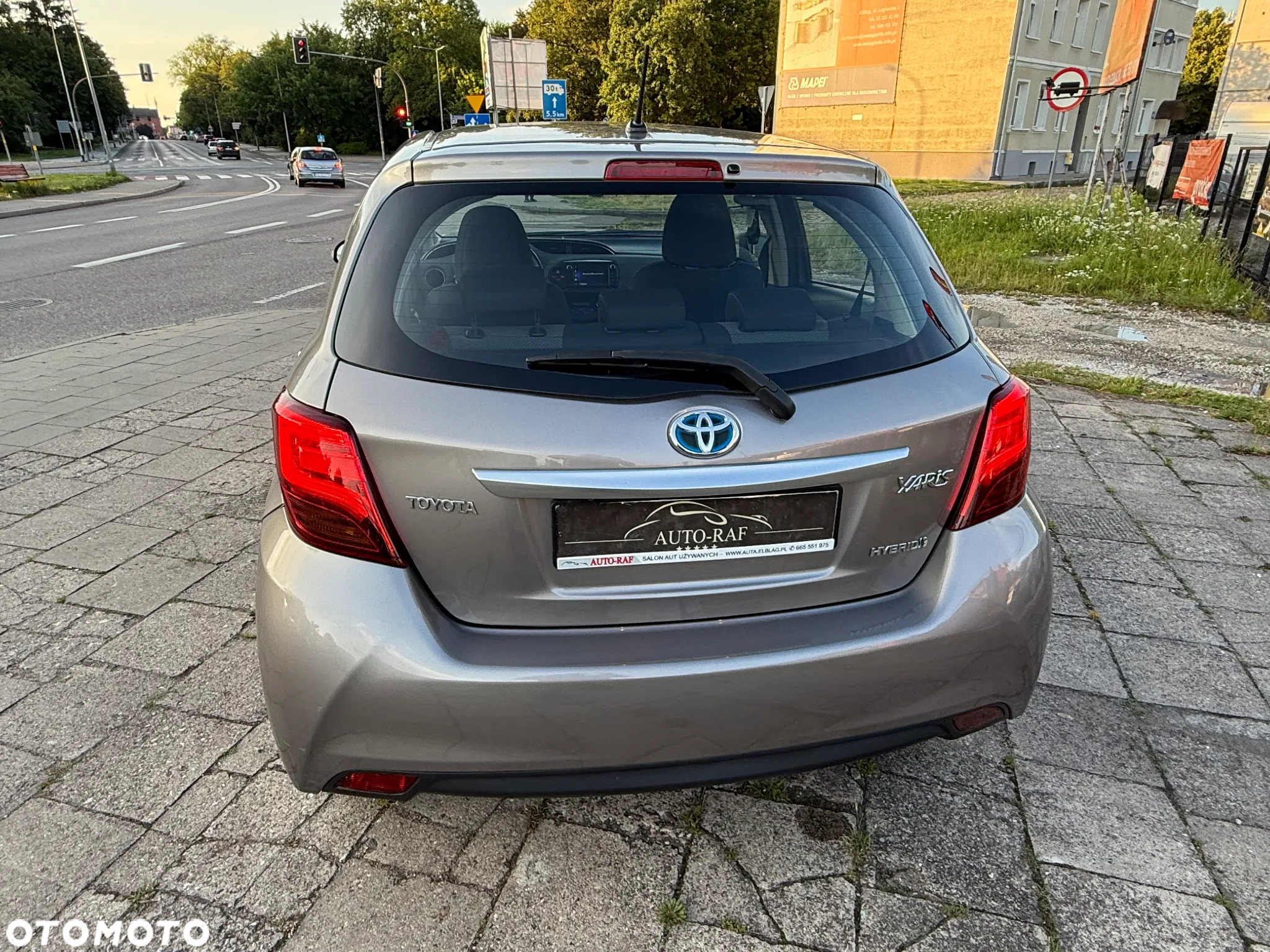 Toyota Yaris Hybrid 1.5 VVT-i Selection - 10