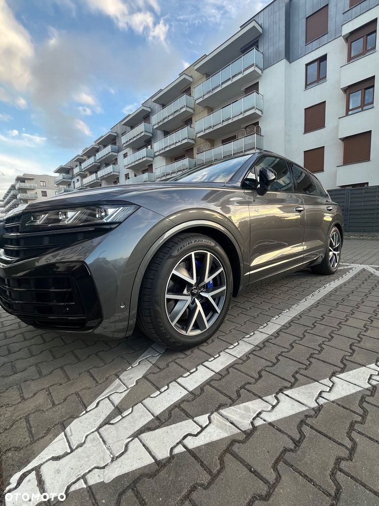 Volkswagen Touareg - 2