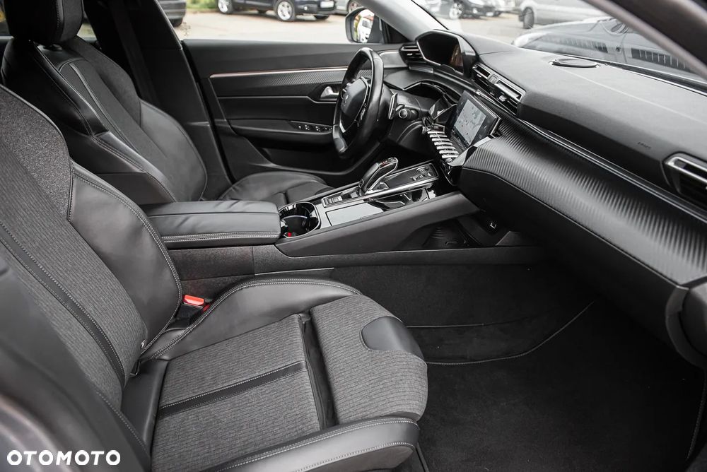 Peugeot 508 PureTech 180 EAT8 GT - 33