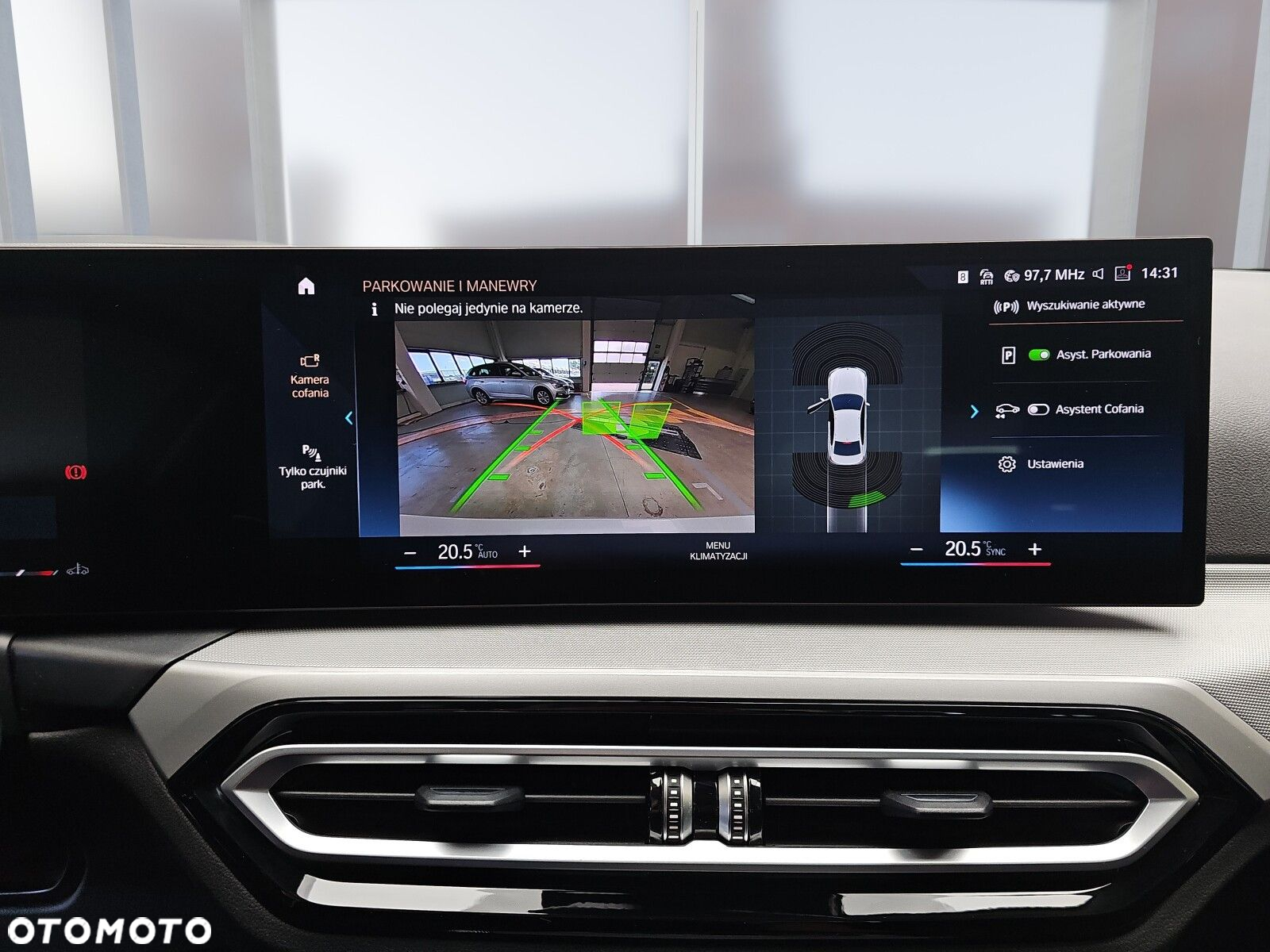 BMW Seria 3 318i - 26