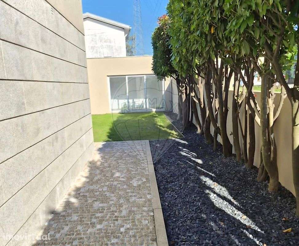 Moradia T3 para venda - Grande imagem: 2/28