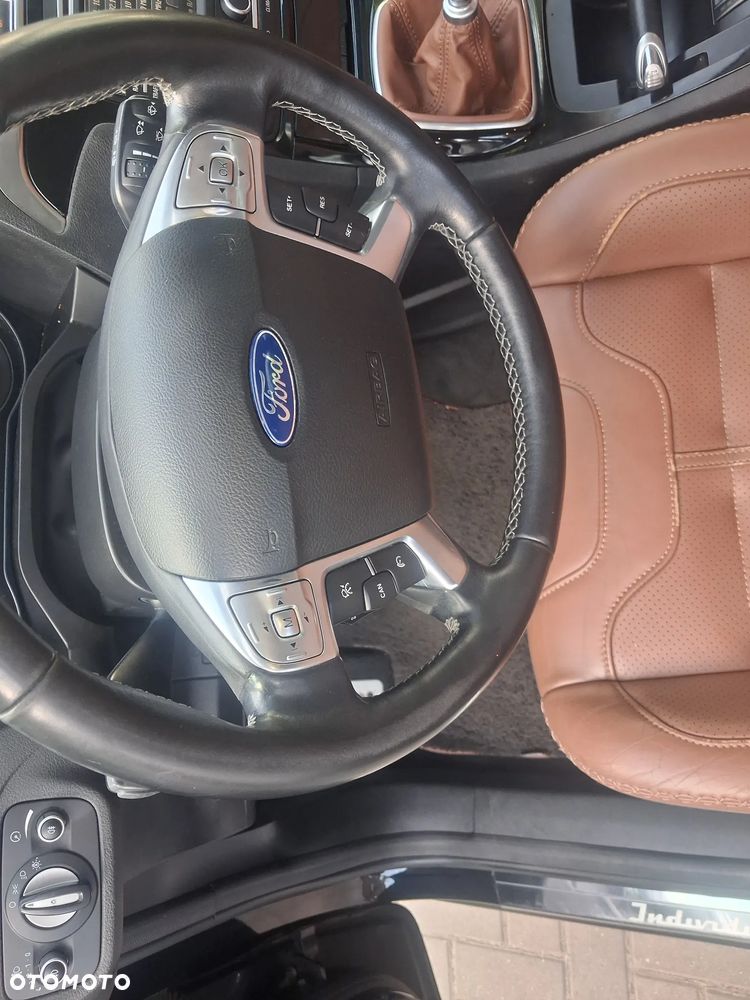 Ford S-Max - 29