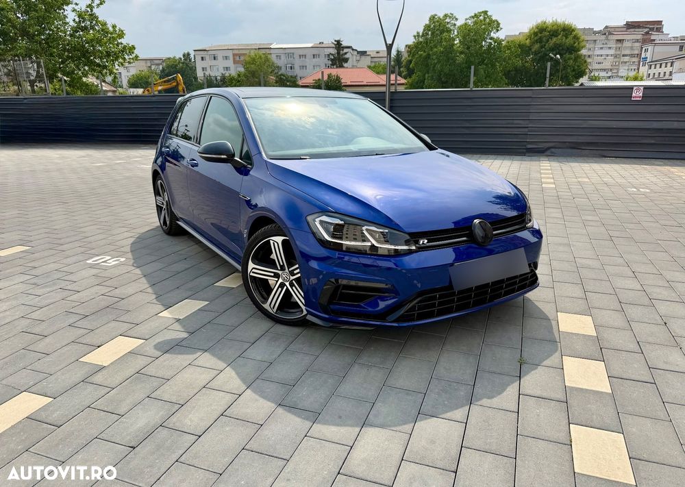 Volkswagen Golf 2.0 TSI DSG R - 1