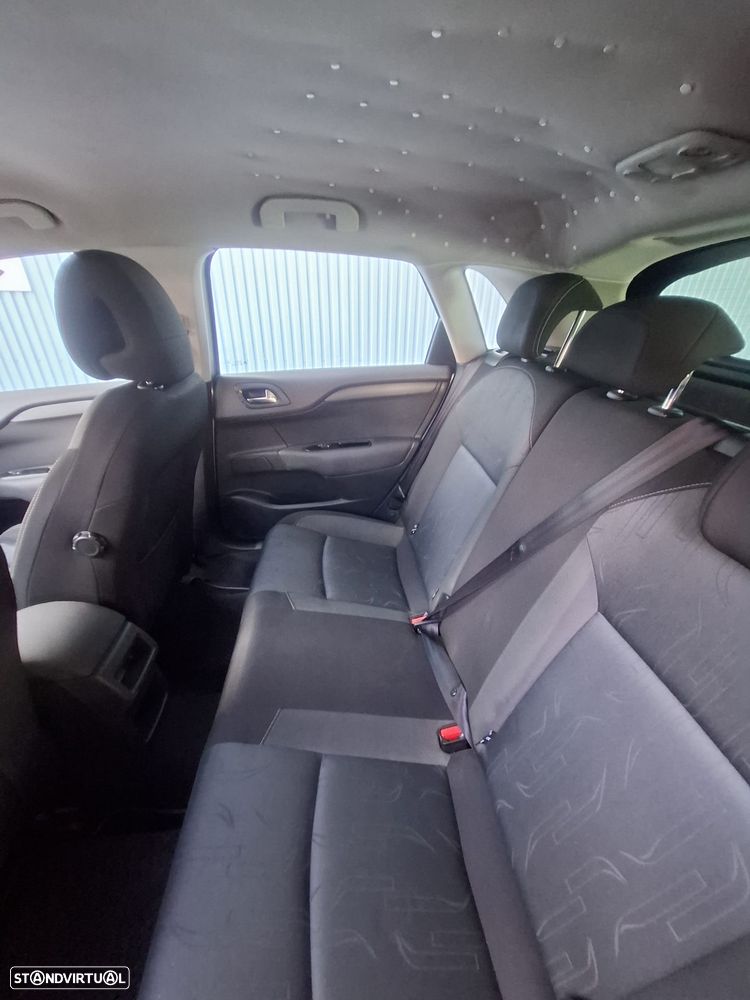 Citroën C4 1.6 HDi 110 SX - 7