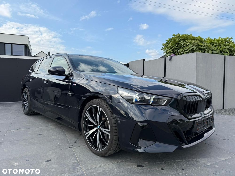 BMW Seria 5 520d xDrive Touring - 12
