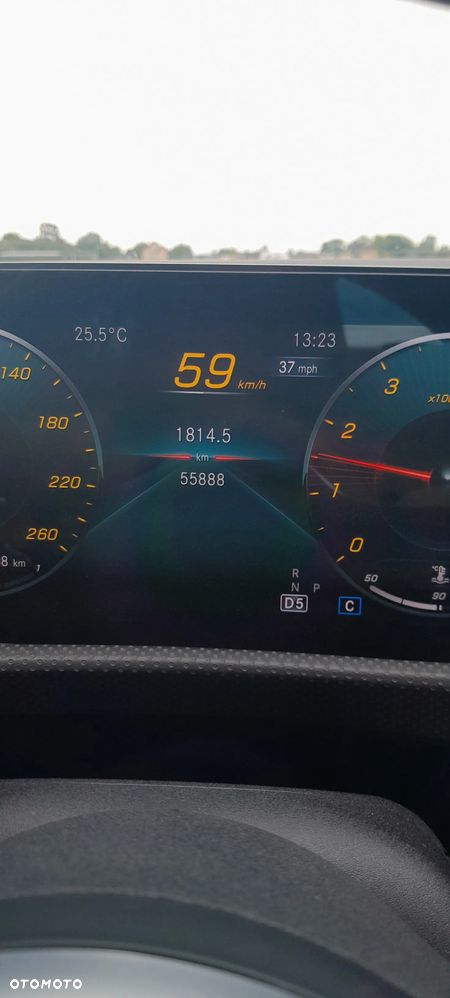 Mercedes-Benz CLA 250 AMG Line 7G-DCT - 20