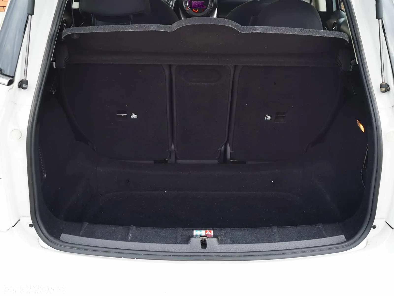 MINI Cooper Standard - 13