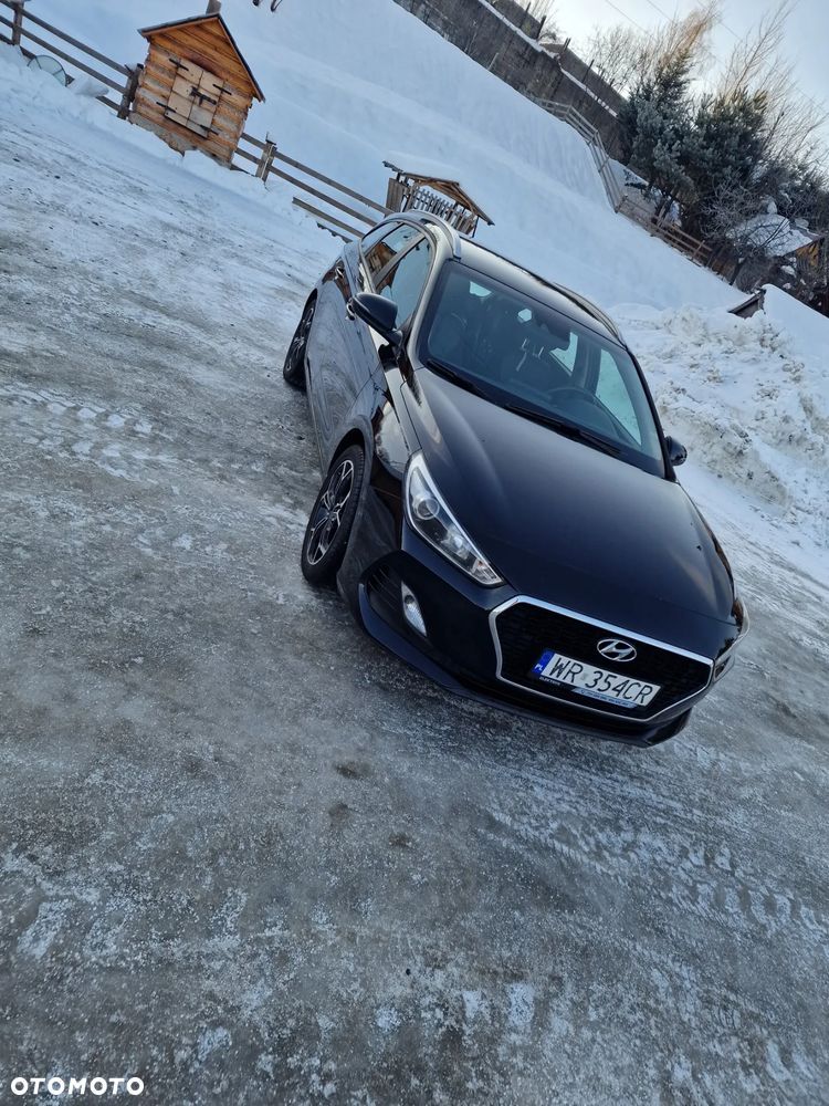 Hyundai i30 1.4 Classic + - 4