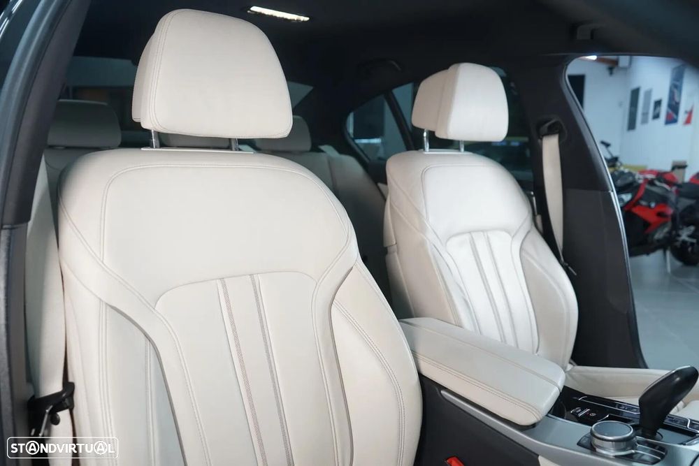 BMW 530 e Pack M - 42