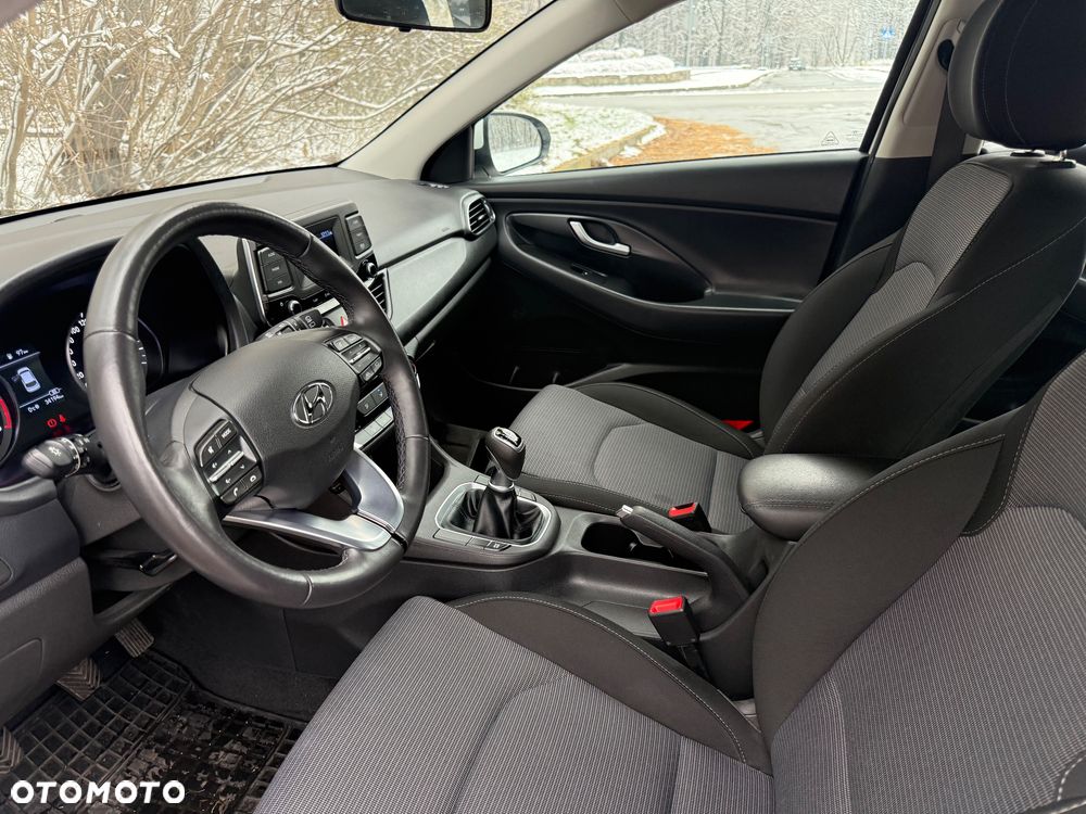 Hyundai i30 1.5 T-GDI 48V Modern - 13