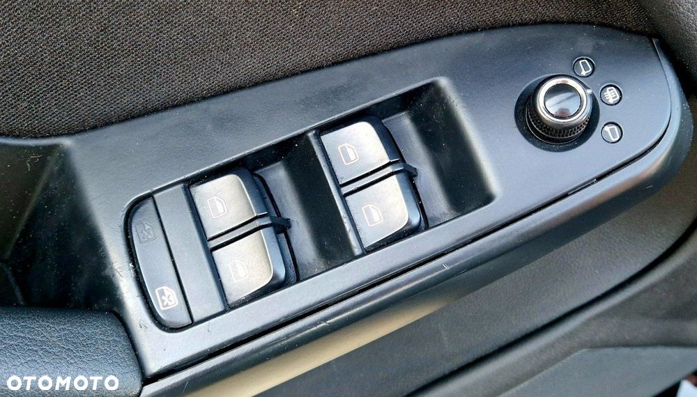 Audi A4 Avant 2.0 TDI DPF multitronic Attraction - 28