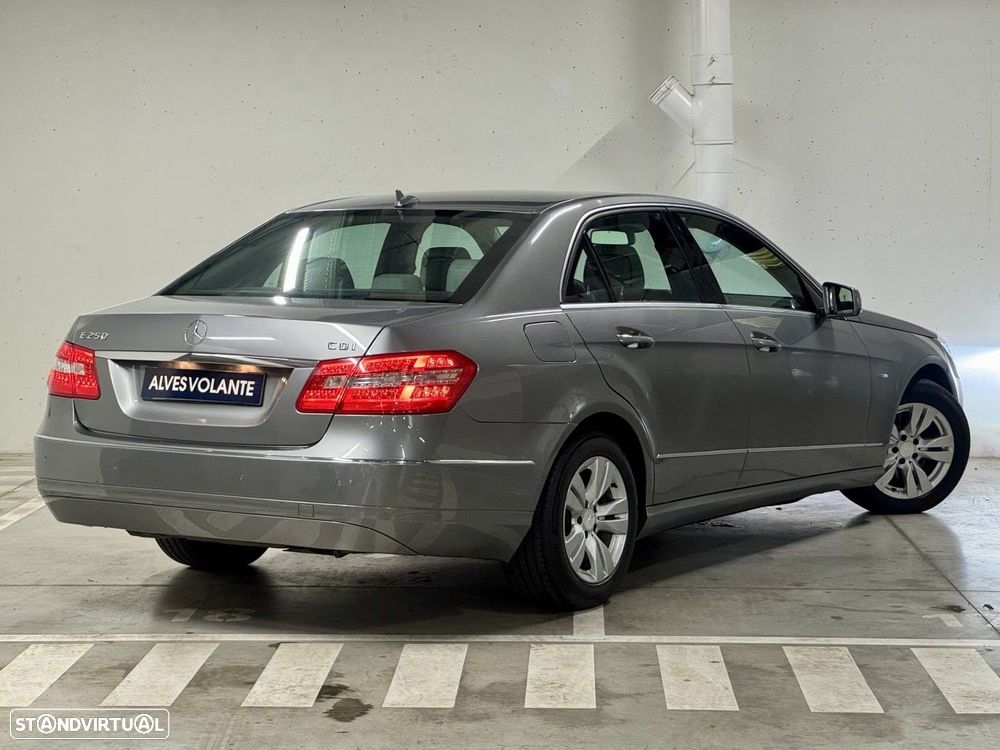 Mercedes-Benz E 250 BlueTEC Avantgarde Auto - 6