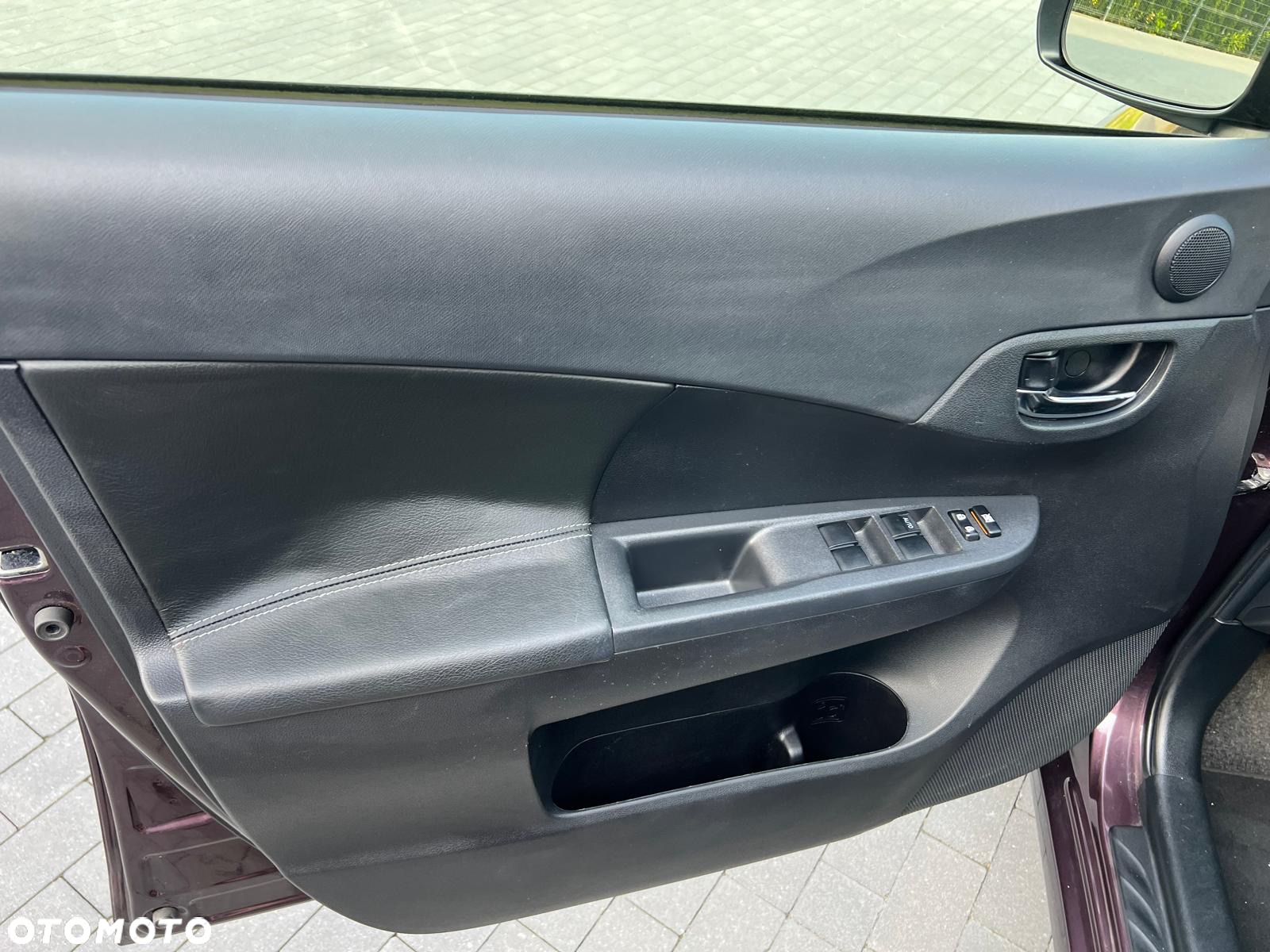 Toyota Verso S 1.33 VVT-i - 20
