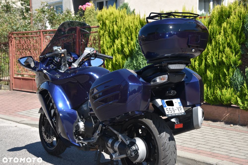Kawasaki GTR - 3