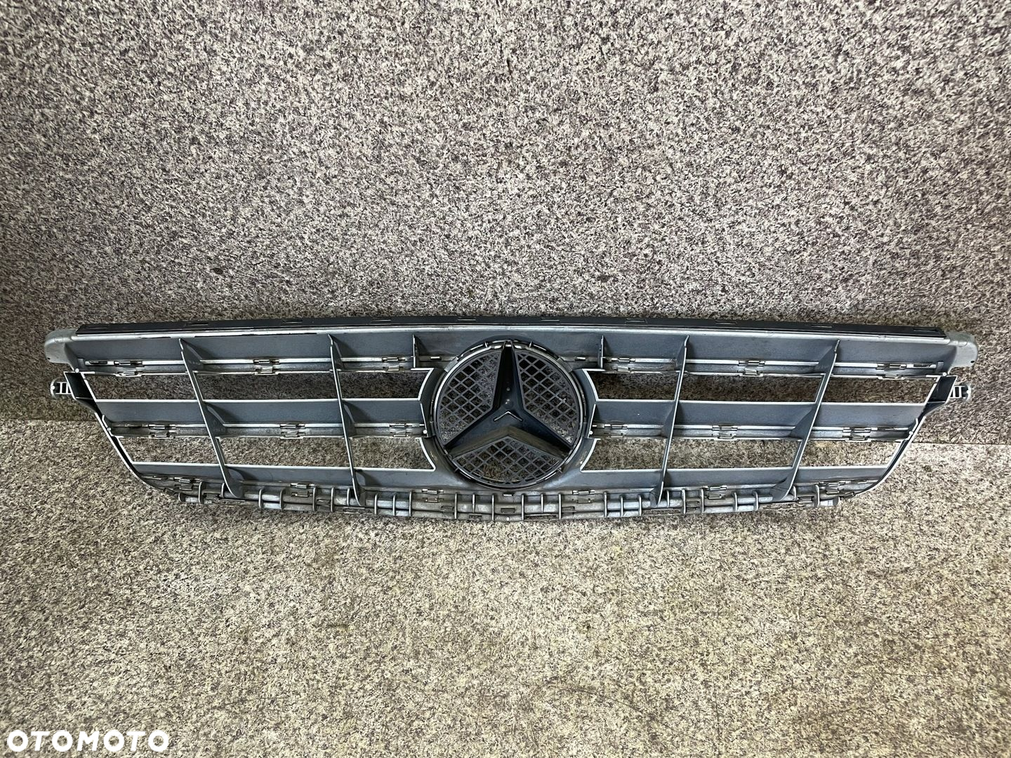 Grill atrapa chlodnicy gwiazda CHROM Mercedes W204 Avantgarde BDB ORG - 7