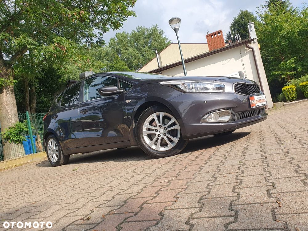 Kia Ceed 1.6 GDI XL - 28