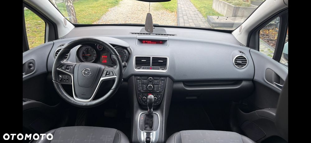 Opel Meriva 2013 photo 2