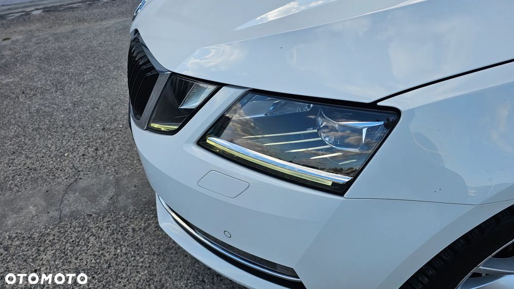 Skoda Octavia 2.0 TDI SCR Style DSG - 10