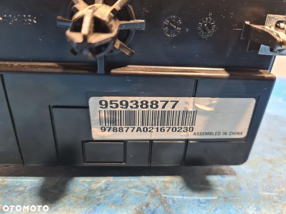 CHEVROLET ORLANDO RADIO 95938877 - 5