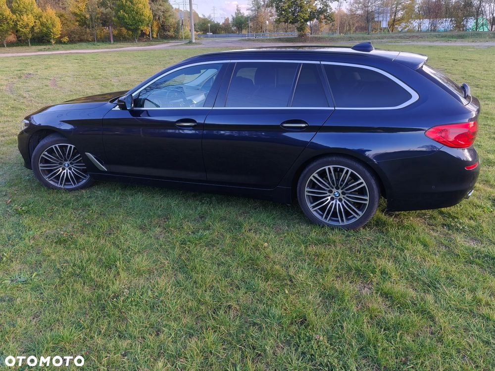 BMW Seria 5 525d - 11