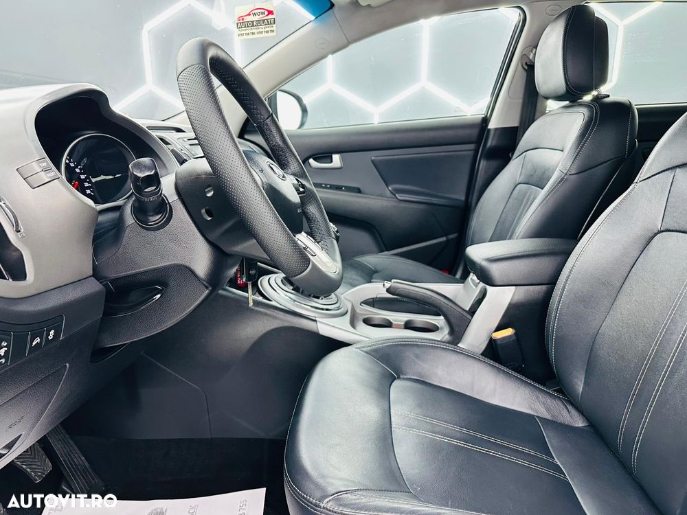 Kia Sportage 1.7 CRDI 2WD Dream-Team Edition - 14