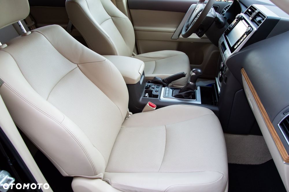 Toyota Land Cruiser LC 2.8 D-4D Invincible - 13