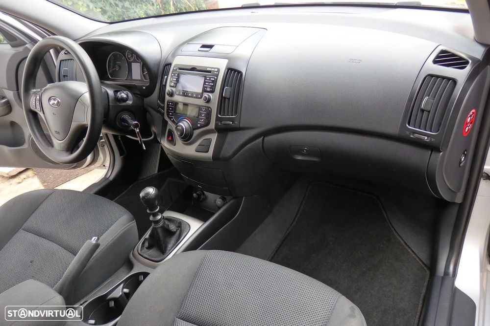 Hyundai i30 CW 1.6 CRDi STyle - 10