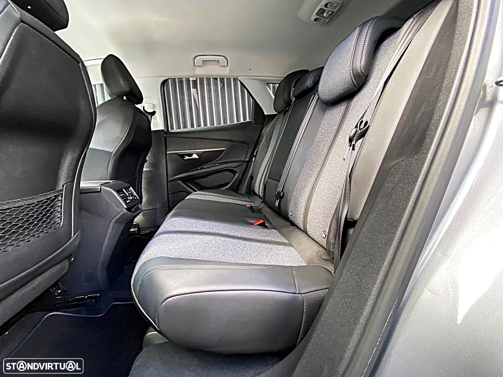 Peugeot 3008 1.2 PureTech Allure Pack EAT8 - 11