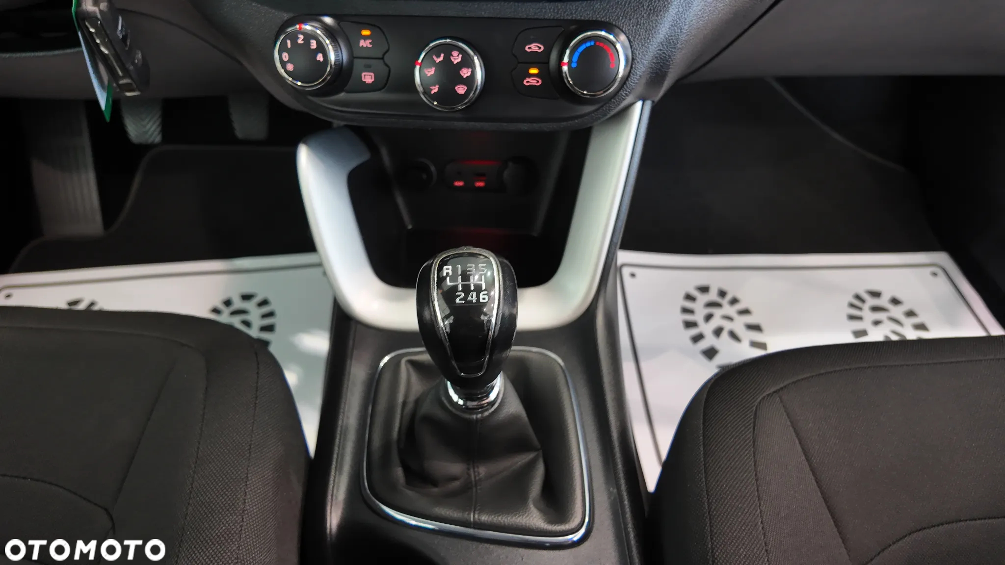 Kia Ceed 1.4 CVVT Dream Team Edition - 37