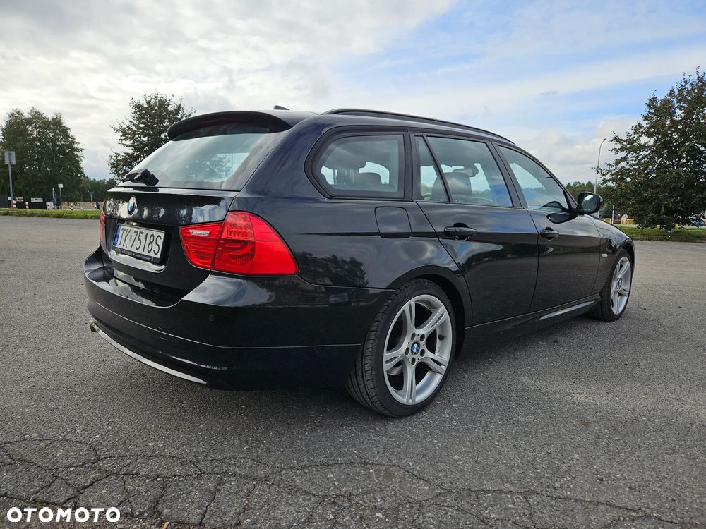BMW Seria 3 318d Touring - 6