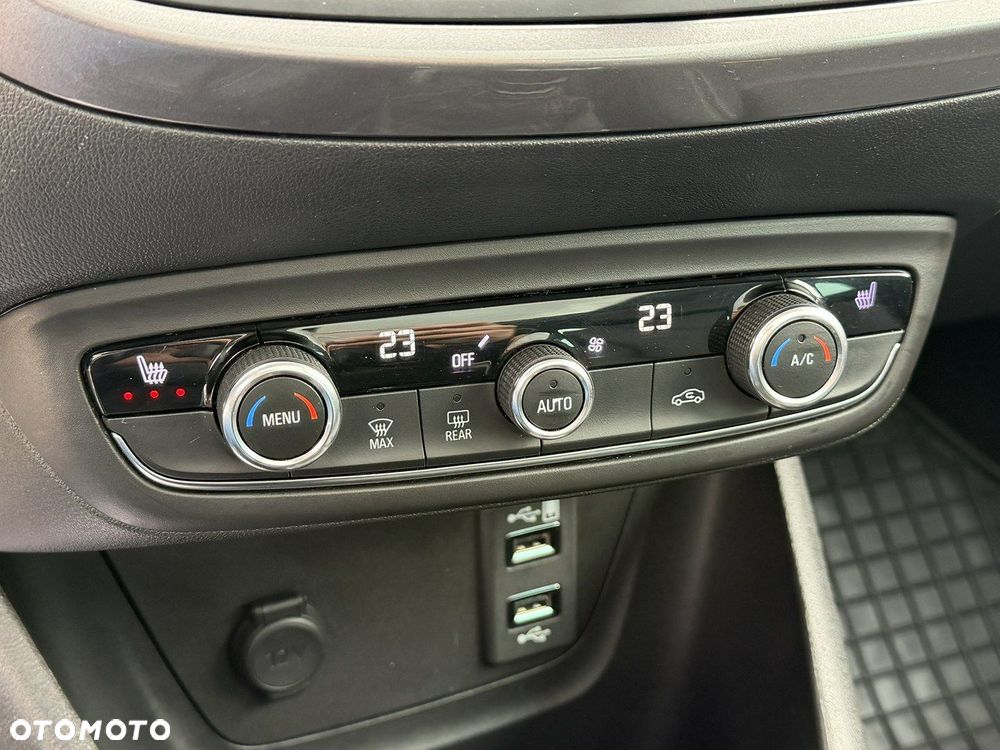 Opel Crossland X - 27
