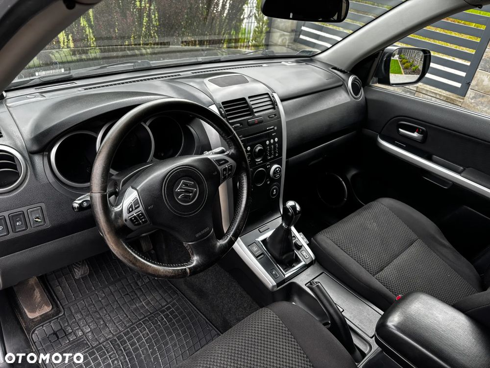 Suzuki Grand Vitara 2.4 Premium EU5 - 19