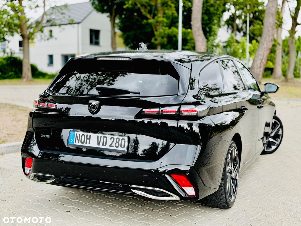 Peugeot 308 BlueHDi 130 EAT8 Allure - 23