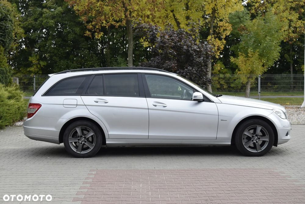 Mercedes-Benz Klasa C 180 K BlueEff Elegance - 11
