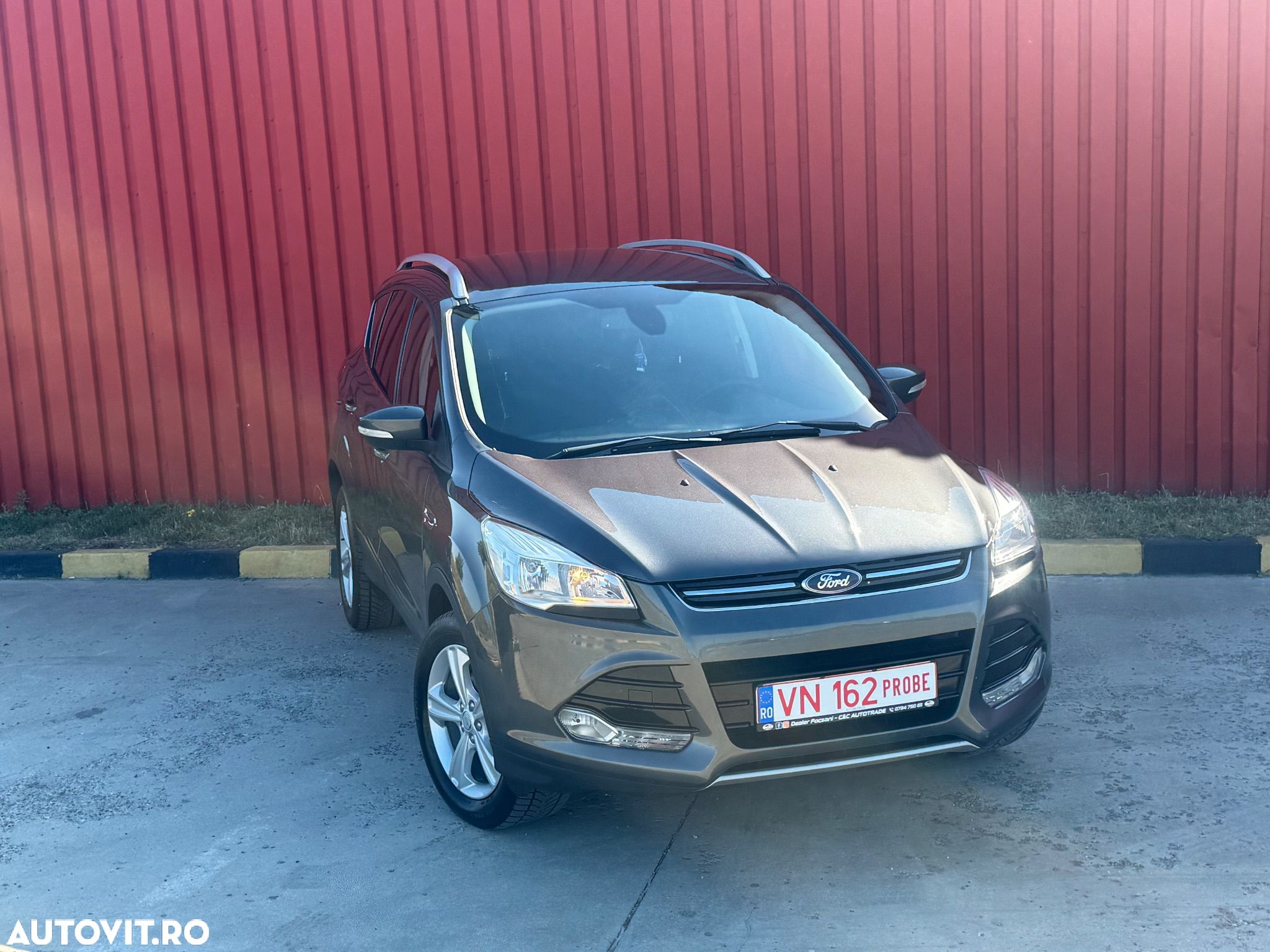 Ford Kuga 1.5 EcoBoost 2WD Titanium - 1