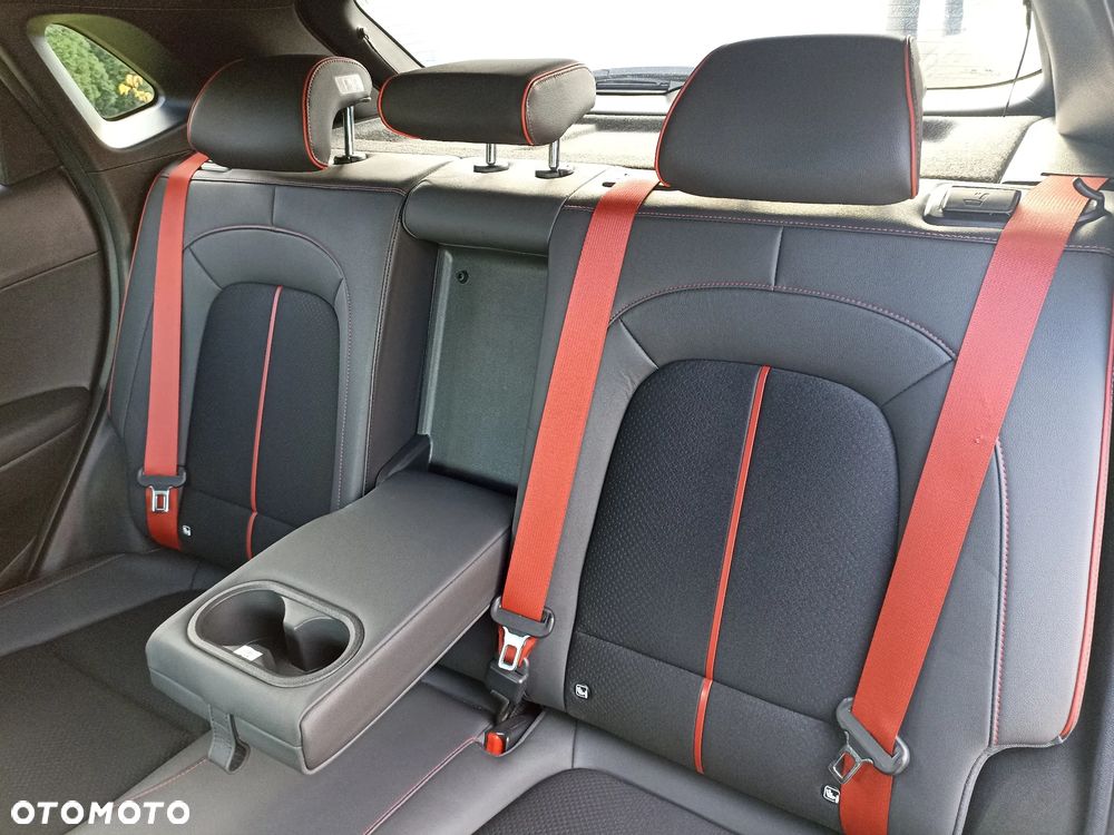 Hyundai Kona 1.6 CRDi DCT Premium - 24