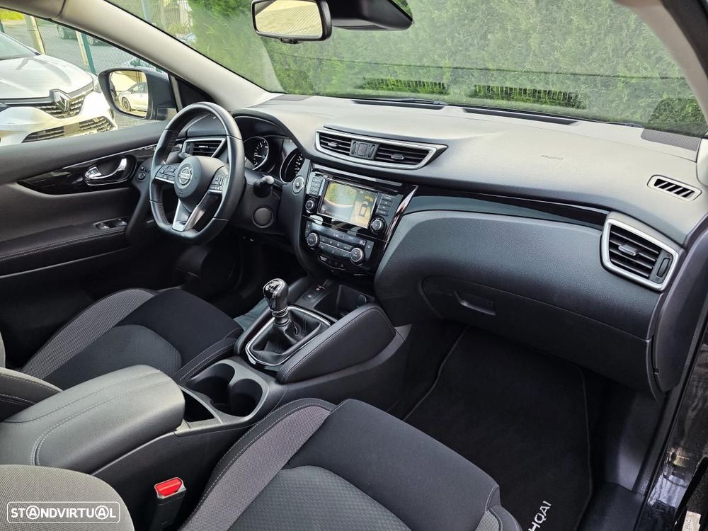 Nissan Qashqai 1.5 dCi N-Connecta J18 - 19