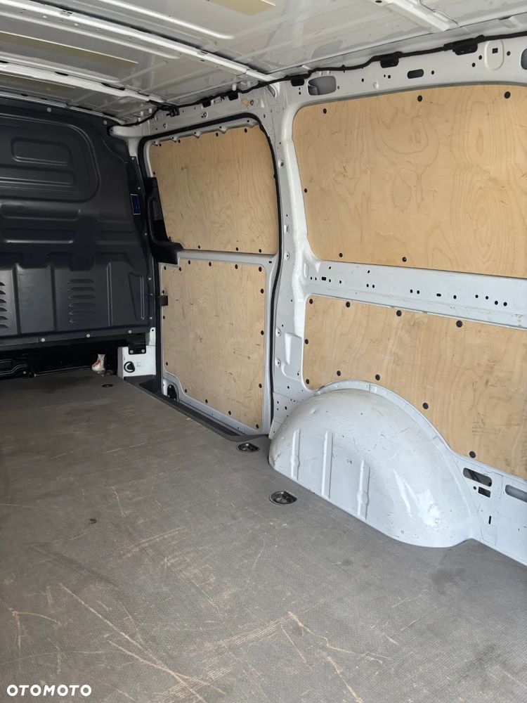 Mercedes-Benz Vito - 11