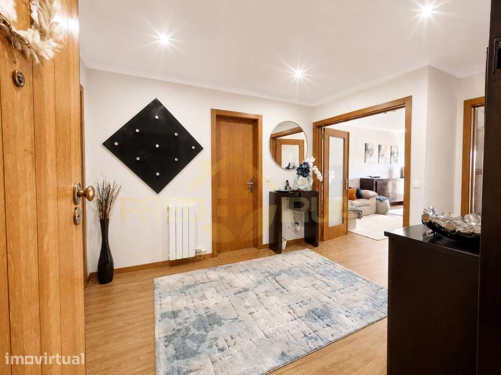 Excelente T2 em Arcozelo proximo a praia em condominio fechado com ... - Grande imagem: 3/18