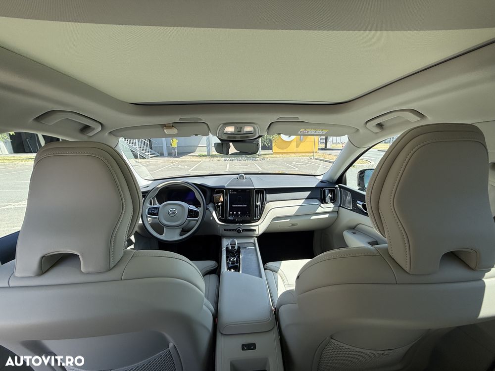 VOLVO XC60 2023 — imagine 10