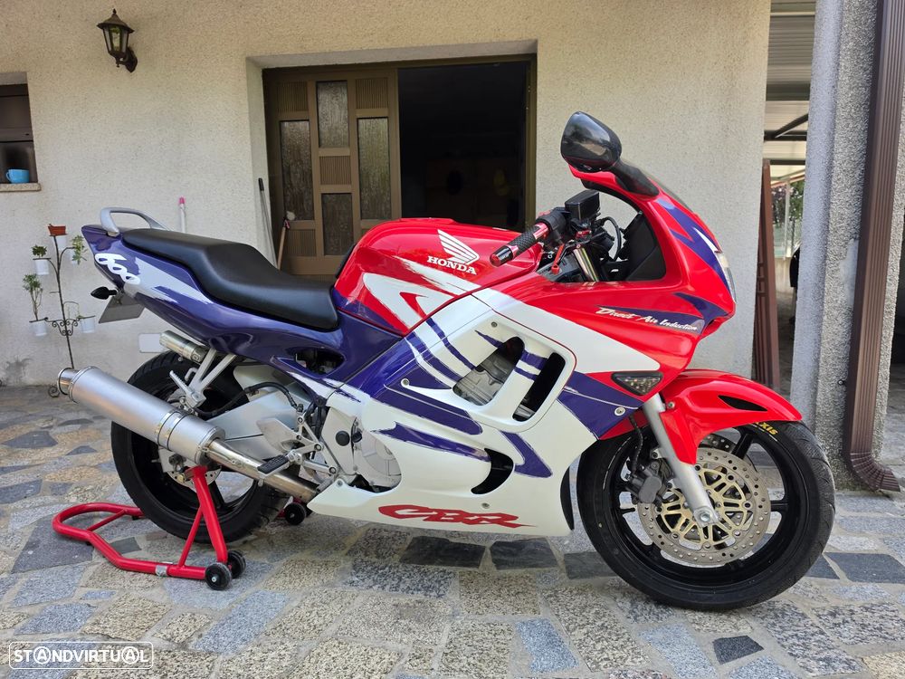 Honda CBR f3 - 1